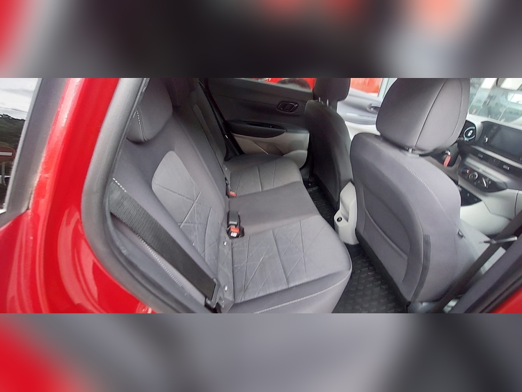 Hyundai BAYON 1.0 foto 13